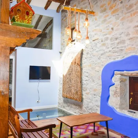La Casita Azul, Preciosa Casa De Montana Chalet Navajeda